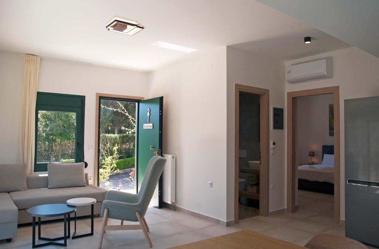 Angelbay Bungalows Hagia Triada Exterior foto