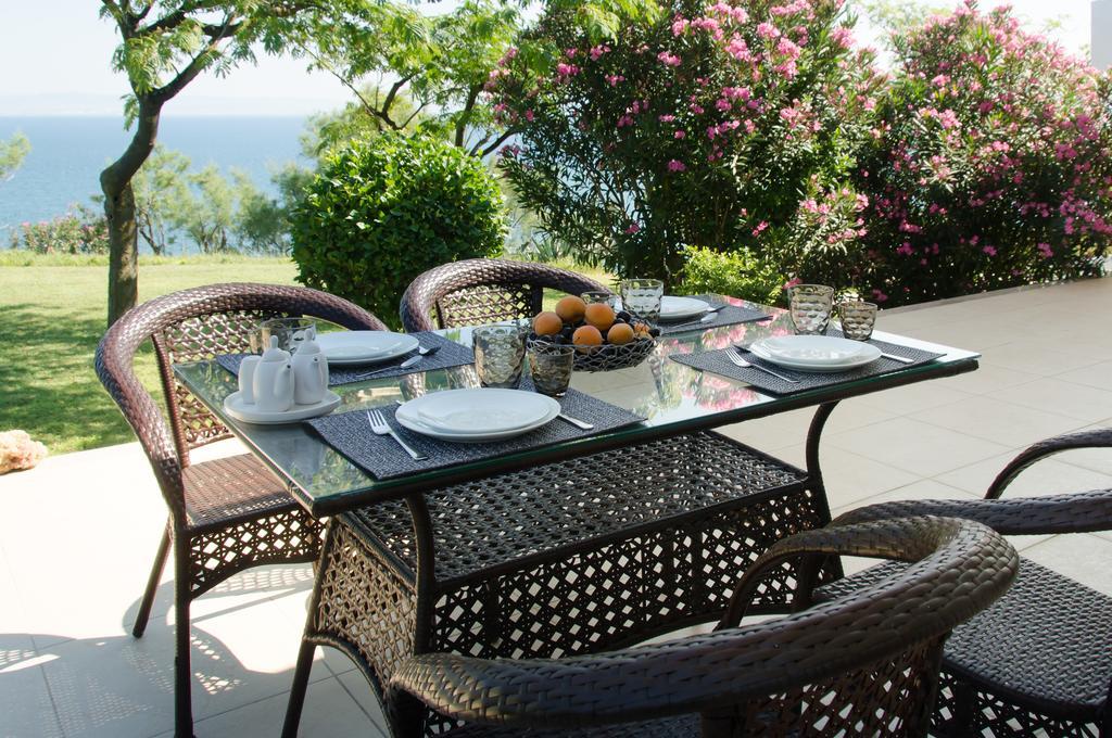 Angelbay Bungalows Hagia Triada Exterior foto