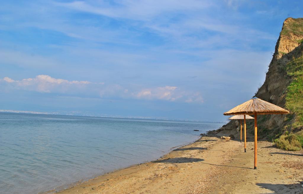 Angelbay Bungalows Hagia Triada Exterior foto