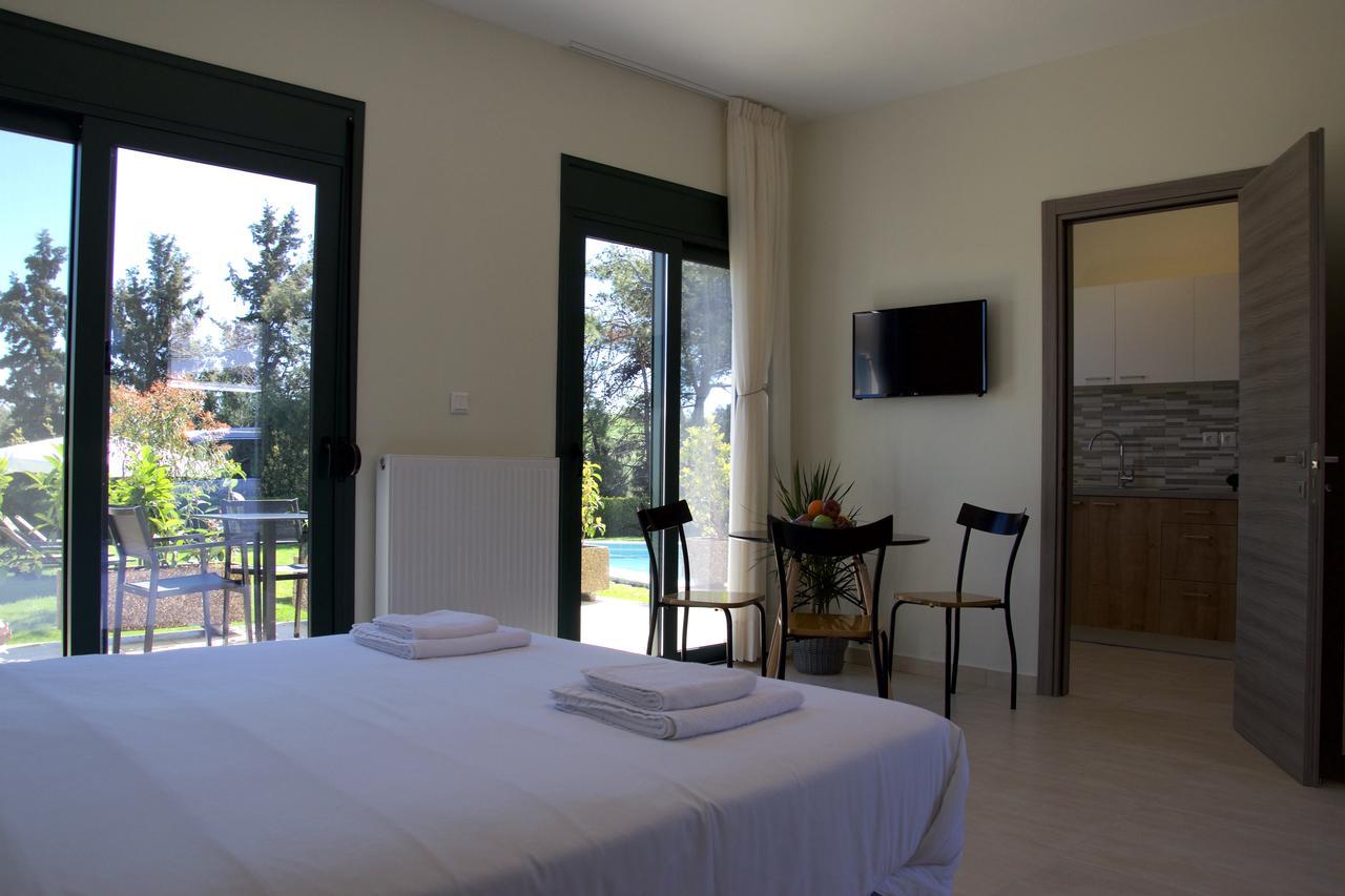 Angelbay Bungalows Hagia Triada Exterior foto